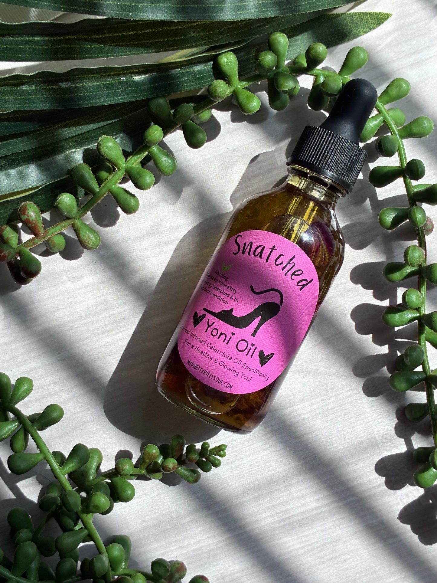 “Snatched” Feminine Yoni Oil