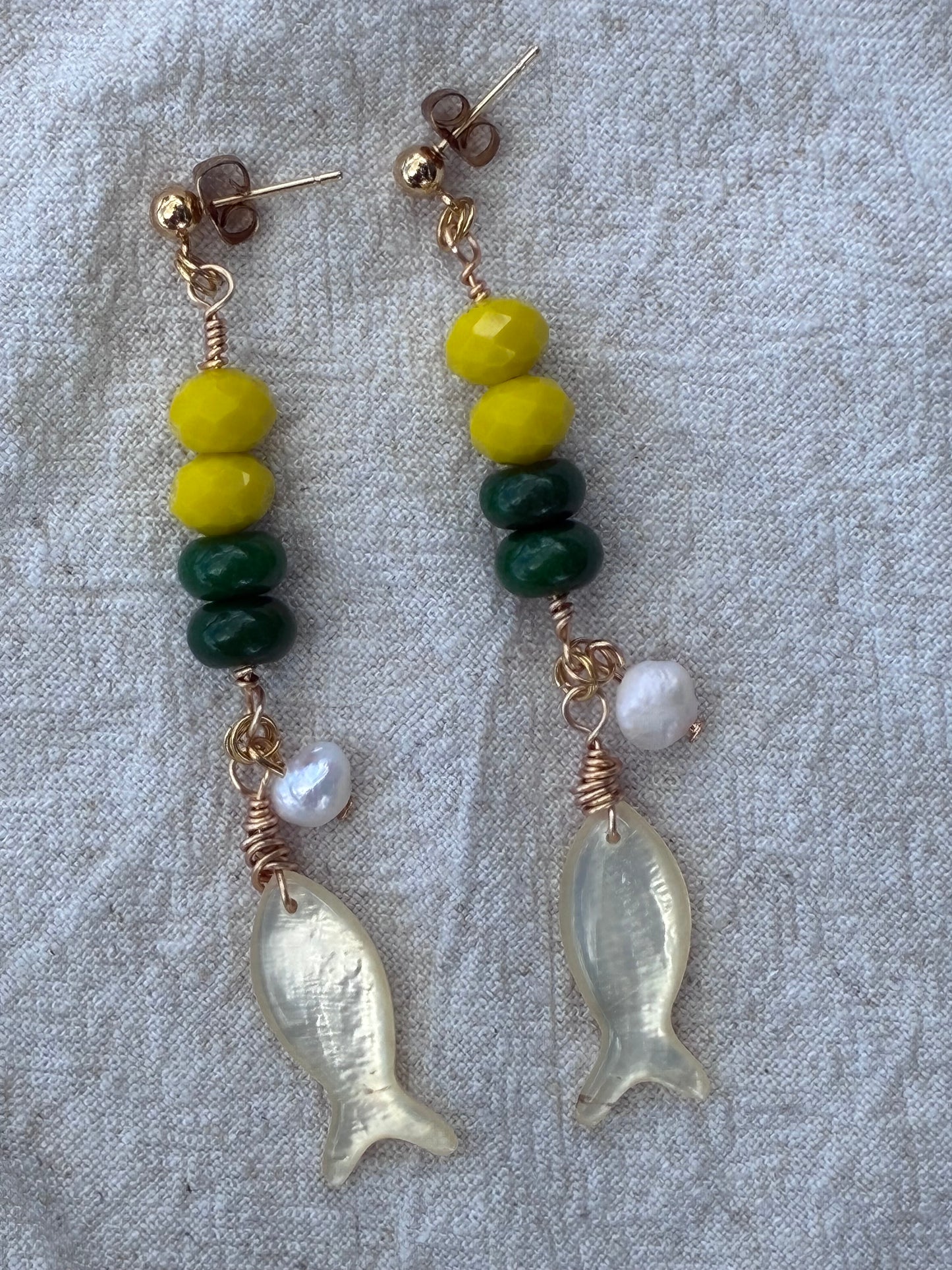 Sunlit meadowfish dangles