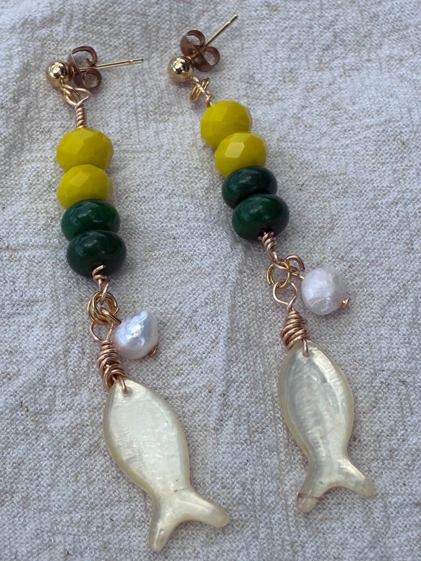 Sunlit meadowfish dangles