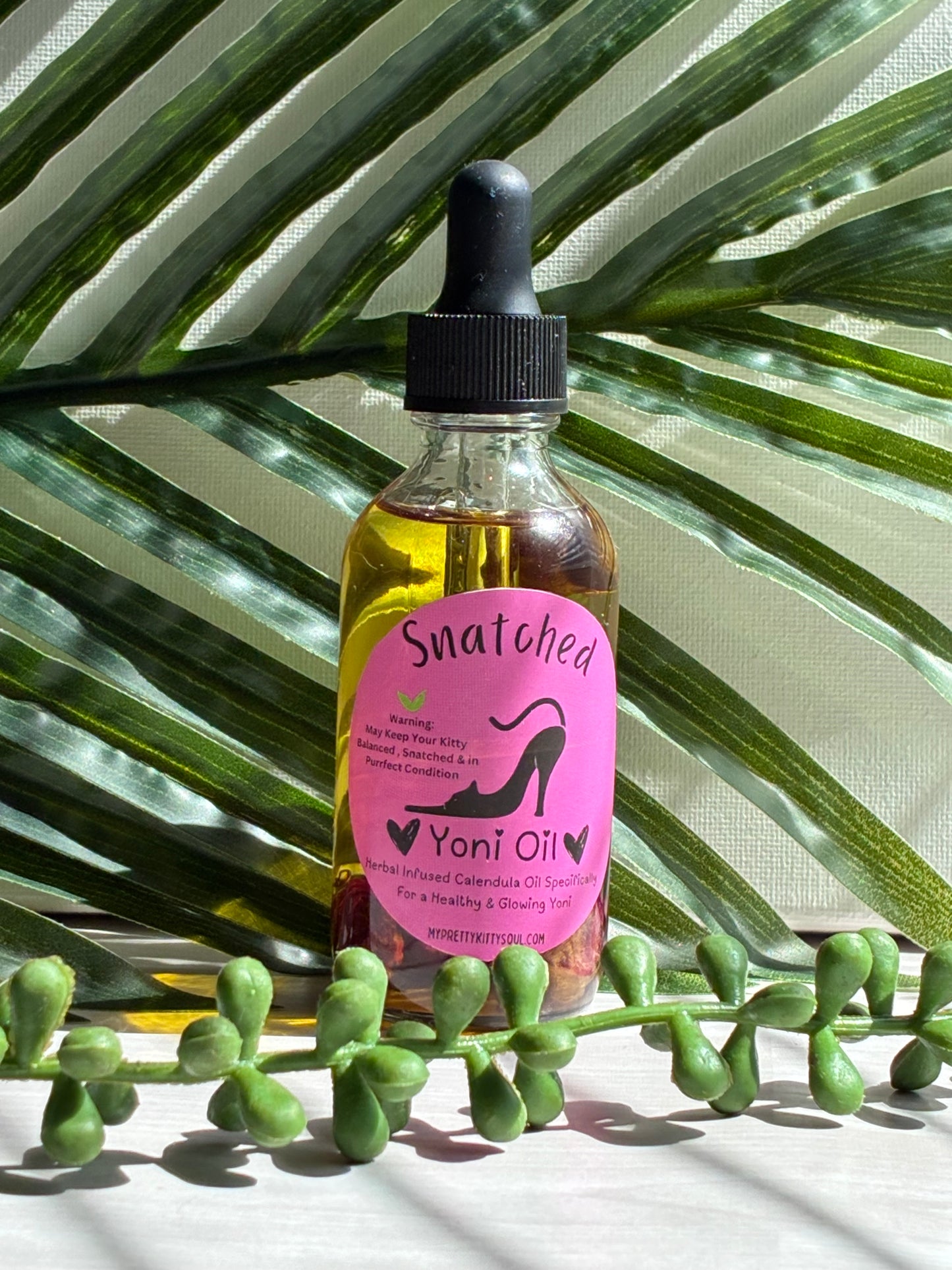 “Snatched” Feminine Yoni Oil