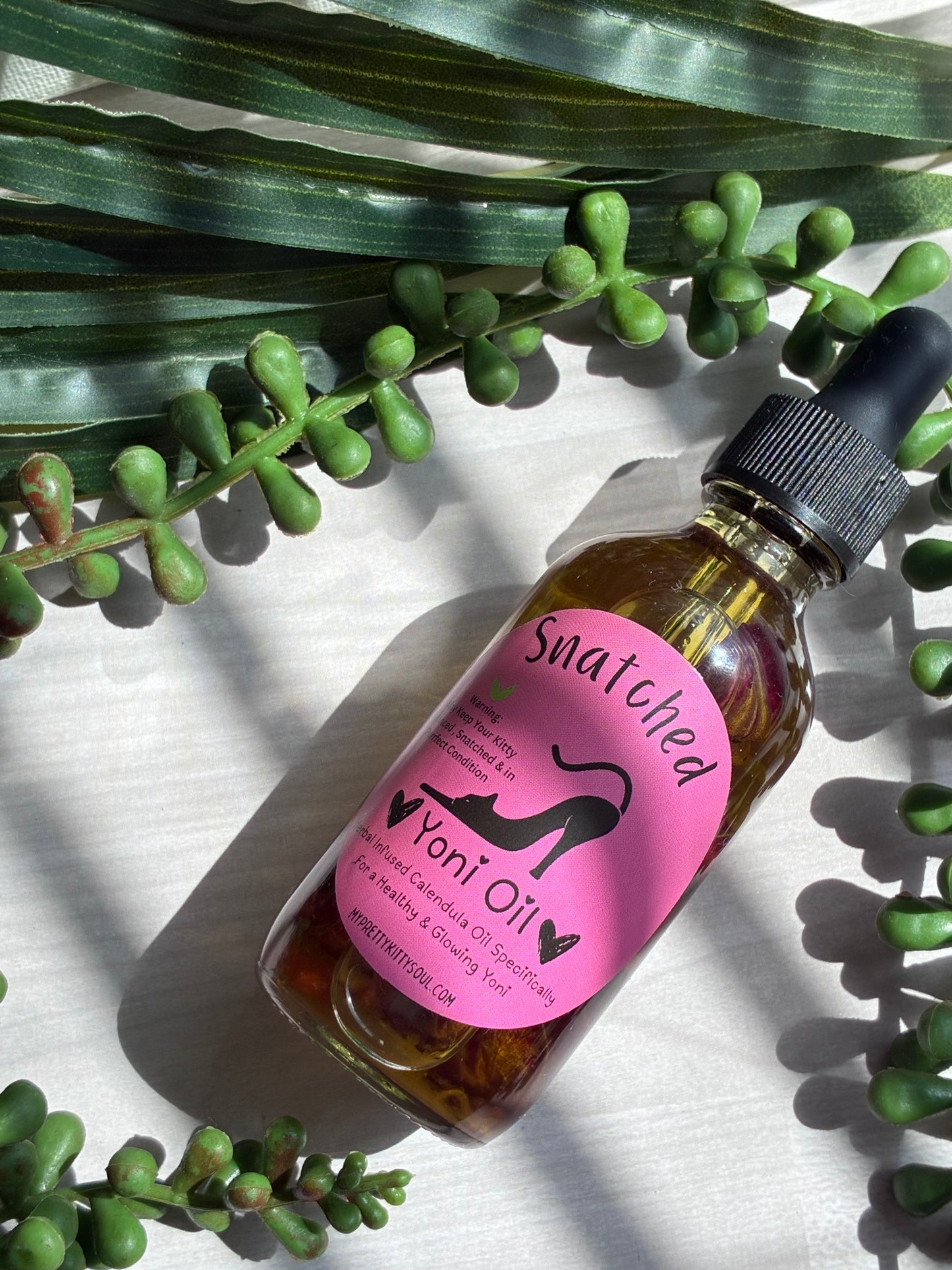 “Snatched” Feminine Yoni Oil