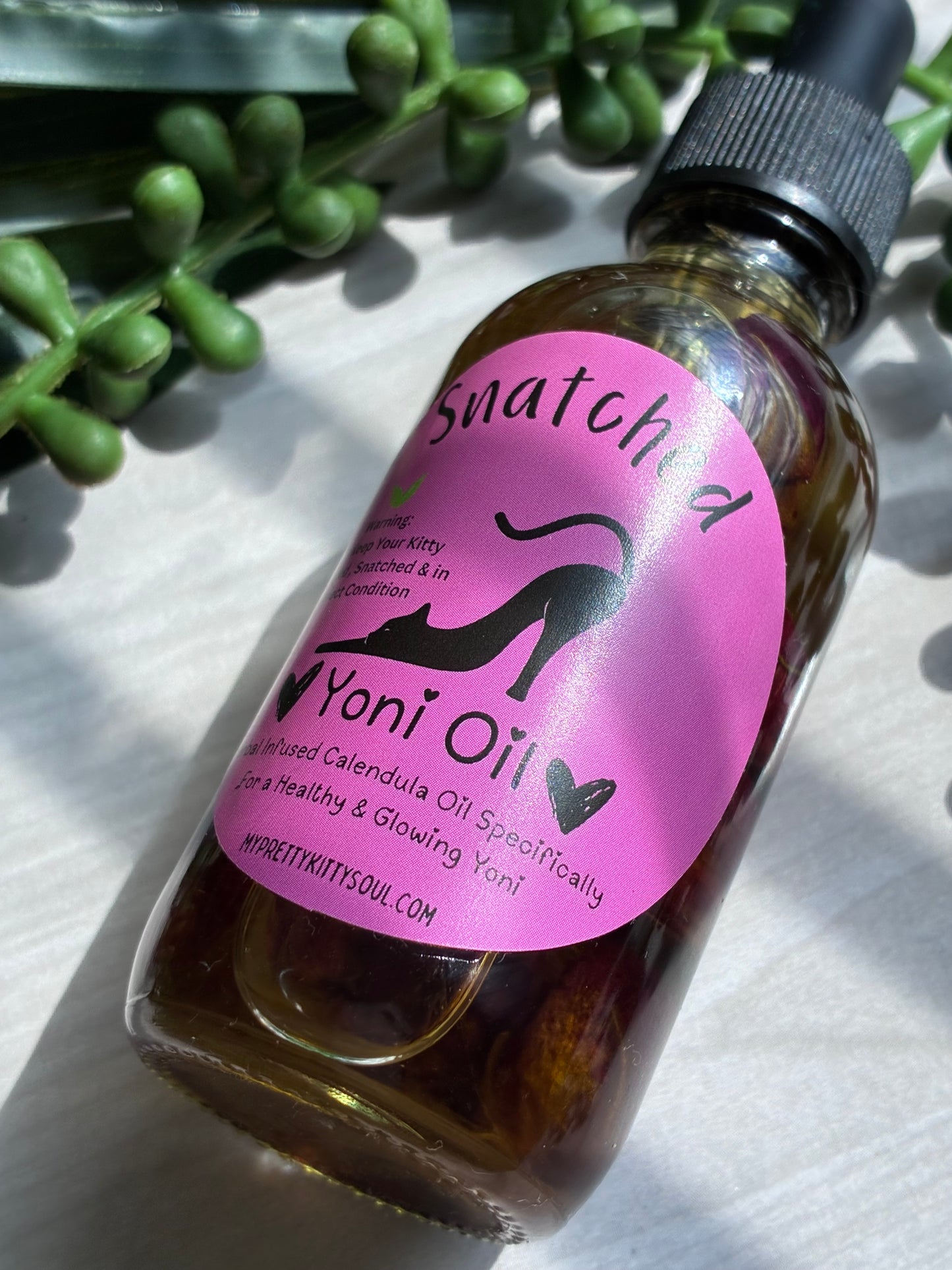 “Snatched” Feminine Yoni Oil